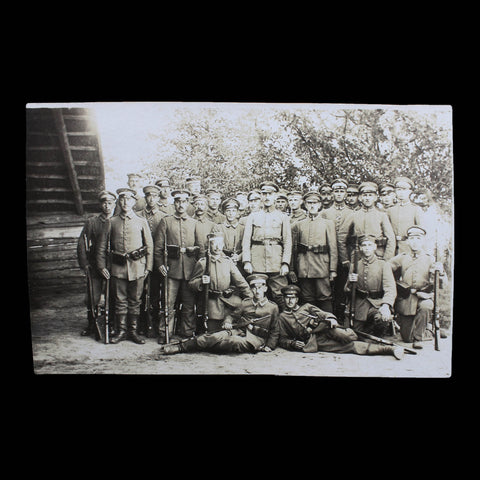 World War I Front Line Germany Soldiers Group Photo Army Guns History WW1 Era