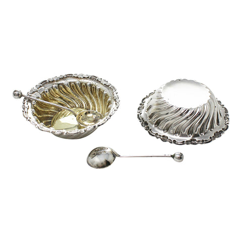 1899 Antique Victorian Era Sterling Silver Two Salt Pots and Two Spoons with Original Case Silversmith William Devenport Birmingham Hallmarks