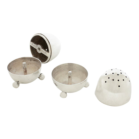 1901 Antique Victorian Era Egg Shaped Sterling Silver Pair Pepper Salt Shakers Silversmiths Fordham & Faulkner (William Charles Fordham & Albert Buckley Faulkner) Sheffield Hallmarks