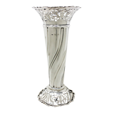 1902 Antique Edwardian Era Large Sterling Silver Vase Pierced Decoration Silversmiths Sibray, Hall & Co Ltd (Charles Clement Pilling) London Hallmarks