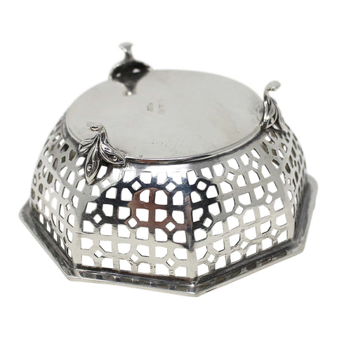 1915 Antique George V Era Pierced Bonbon Dish Silversmith Synyer & Beddoes (Harry Synyer and Charles Joseph Beddoes) Chester Hallmarks