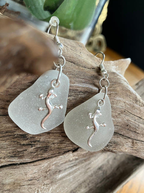 Gecko-Eidechsen-Ohrringe, weißes 925er Sterlingsilber, Seeglas