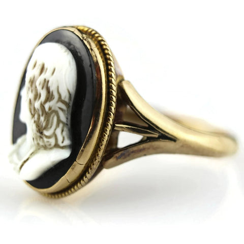 1854’s Victorian Ring Gold Cameo Antique 15ct Carved Hardstone , Painter Raphael.