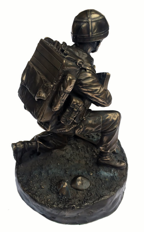 Kneeling Soldier, Signals Regiment