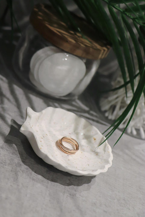Shell Trinket - Mother of Pearl