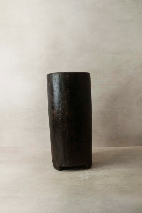 Pilonneuse en bois foncé - 154,1