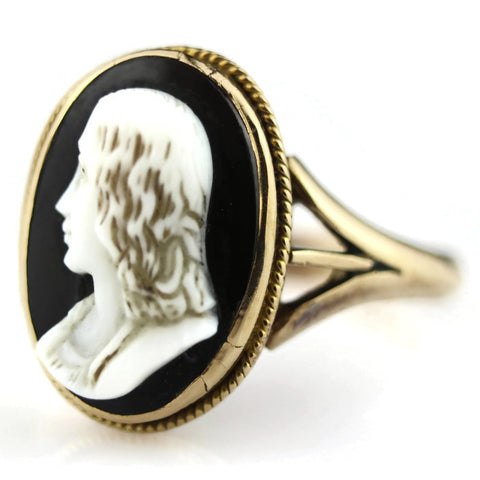 1854’s Victorian Ring Gold Cameo Antique 15ct Carved Hardstone , Painter Raphael.
