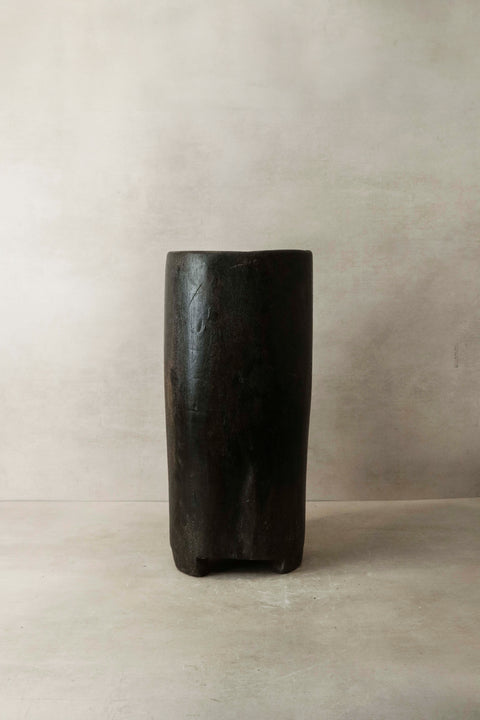 Pilonneuse en bois foncé - 154,1
