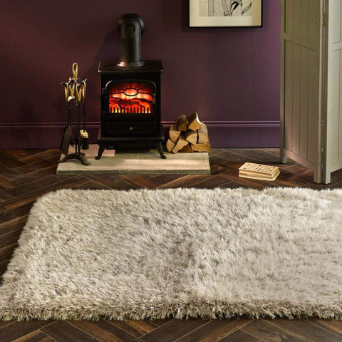 Tapis shaggy gris argenté « Extravagance »