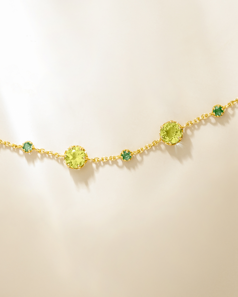 Bracelet en vermeil or 18 carats avec émeraude et péridot
