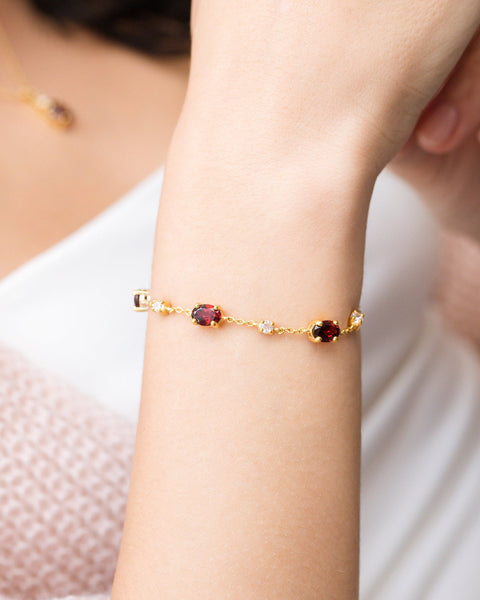 Bracelet en grenat en vermeil or 18 carats