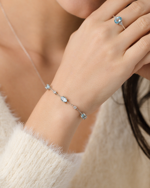 Essentielles Schmuckset mit blauem Topas in Sterlingsilber