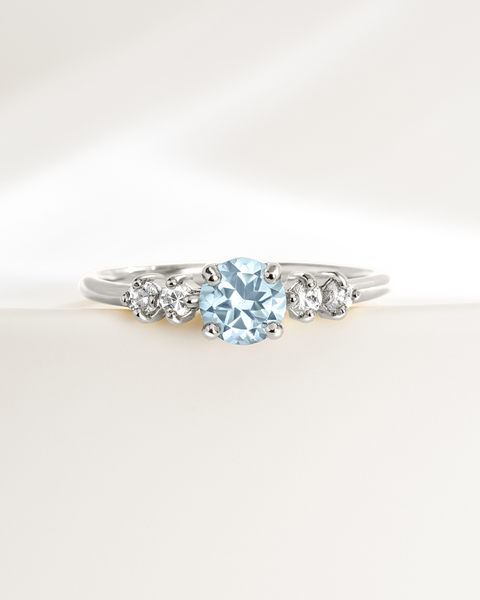 Schmuckset mit blauem Topas in Sterlingsilber