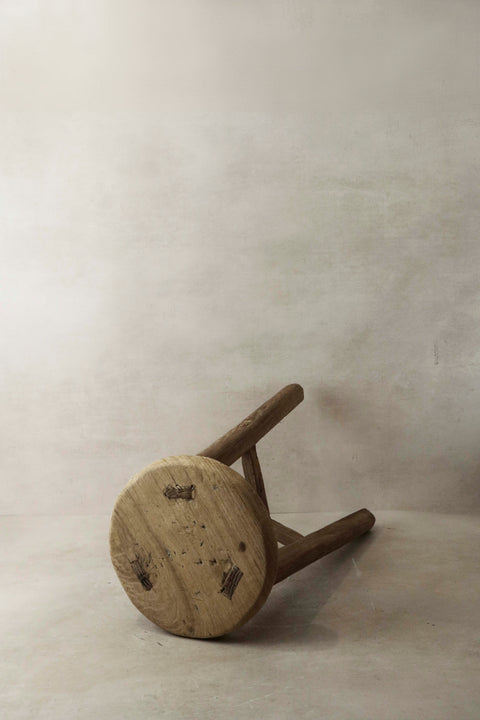 Rustikaler Vintage-Hocker aus Ulmenholz – Rund – Nr. 7
