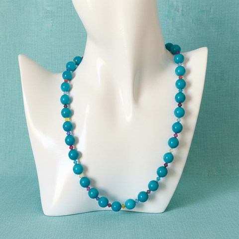 Perlenkette aus blauem Quarz und Swarovski-Kristallen
