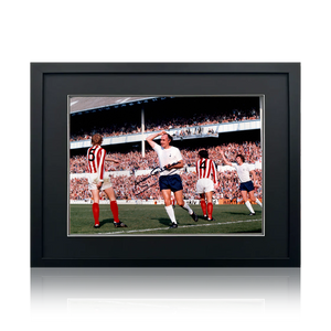 Alan Gilzean Signed Tottenham Hotspur 16x12 Image Compact Frame