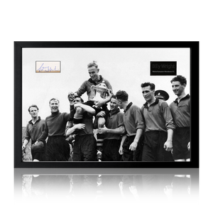 Billy Wright Signed Wolverhampton Wanderers Cut Iconic Frame