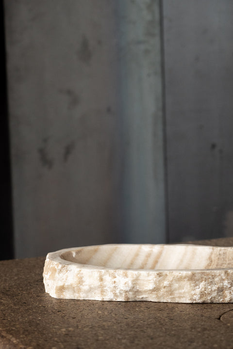 Premium Onyx Low Bowl Raw Edge