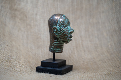 Tête en bronze du Bénin - 37,9