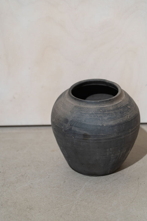 Old Dark Grey Pots