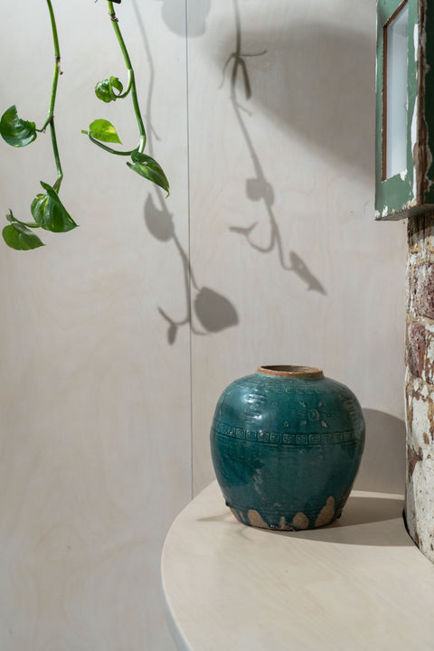 Vieux pot asiatique bleu n° 1