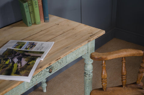 Pitch pine crackle glazed table