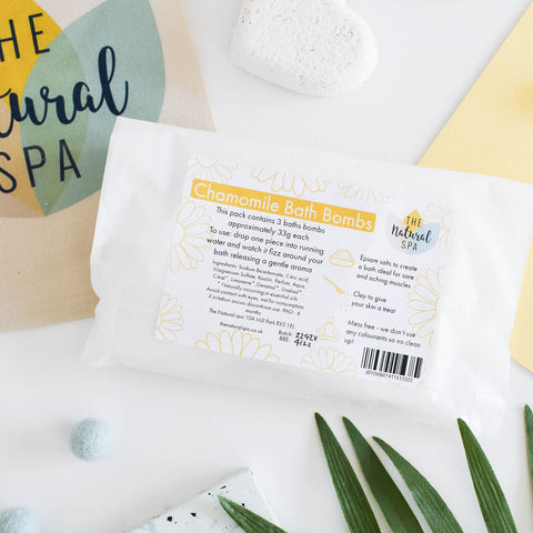 Chamomile Aromatherapy Bath Bombs | Natural Relaxing Bath Fizzers for Calm & Stress Relief | Vegan, Plastic-Free