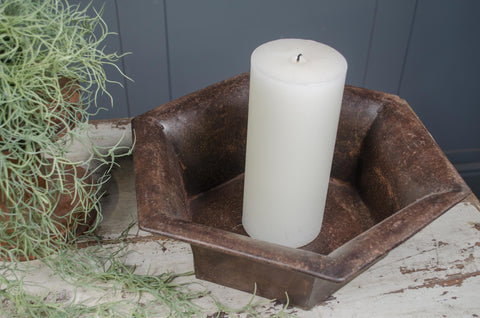 Reclaimed iron pots