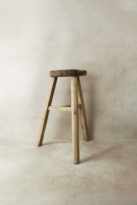 Rustikaler Vintage-Hocker aus Ulmenholz – Rund – Nr. 26