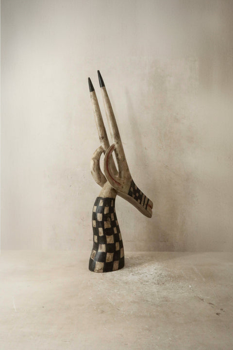 Handgeschnitzte Antilope - 91,1