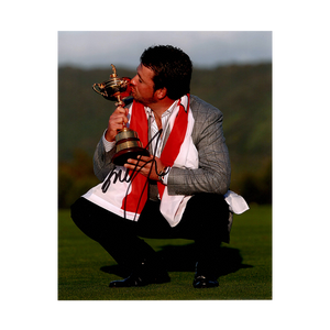 Graeme McDowell Signed 10x8 Photo