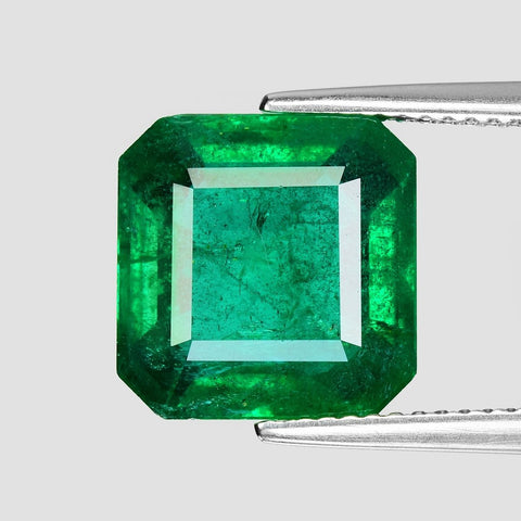 Green Emerald - 6.92 ct - Lotus Gemology
