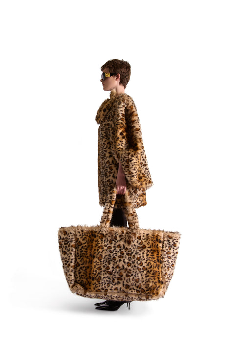 Tasche aus Kunstpelz mit Tiermuster