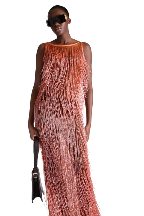 Handbesticktes, transparentes Kleid mit Quasten