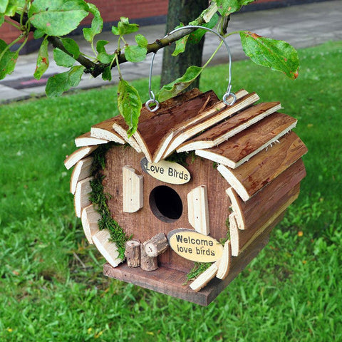 Vogelhotel aus Holz