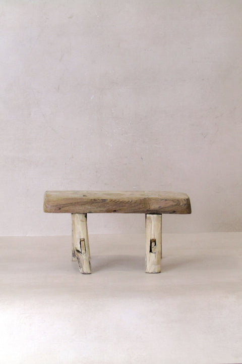 Vintage-Hocker aus rustikalem Ulmenholz – Klein – Nr. 25