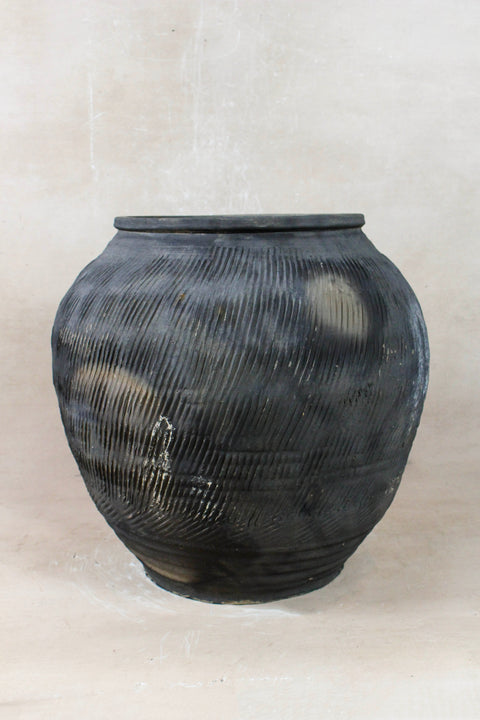 Vintage Textured Grey Pot - VT16