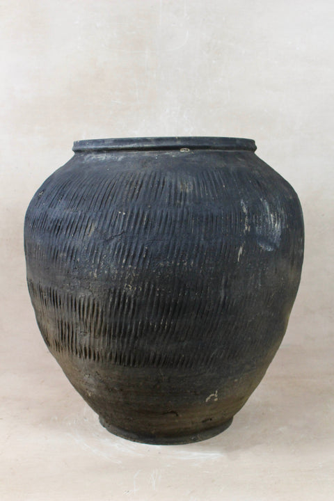 Vintage Textured Grey Pot - VT18