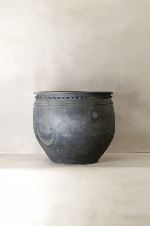 Big Old Grey Asian Pots - L019