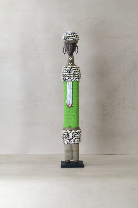 Namji-Puppe – Grün – L 73 cm – 1823