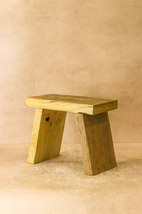 Vintage-Hocker aus rustikalem Ulmenholz, quadratisch, klein, Nr. 3