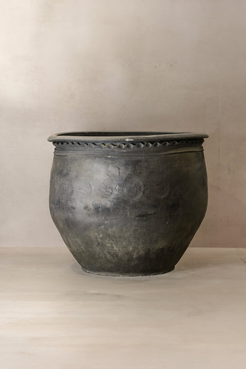 Grands pots asiatiques gris anciens - L017