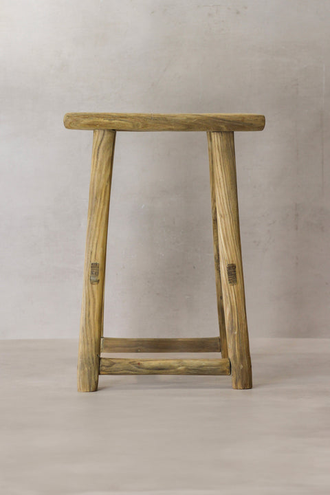 Vintage-Hocker aus rustikalem Ulmenholz – Mittelgroß – Nr. 68