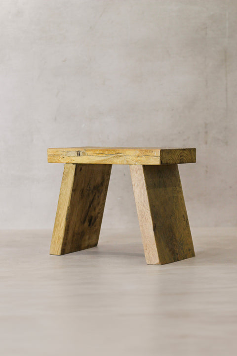 Vintage-Hocker aus rustikalem Ulmenholz, quadratisch, klein, Nr. 6