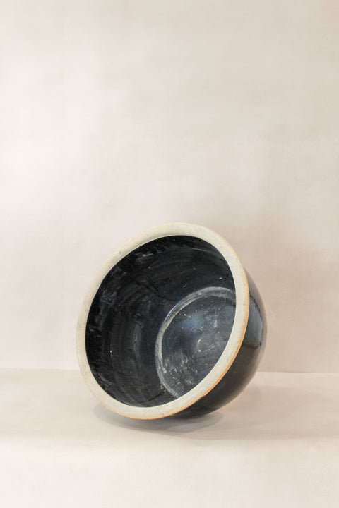Antik dunkel glasierte Terrakottaschale im Wabi-Sabi-Stil - ODB 01
