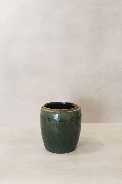 Vintage Emerald Green Pot - No 8