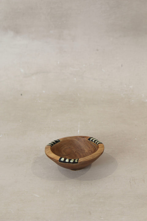 Wooden dish with inlay| WD02