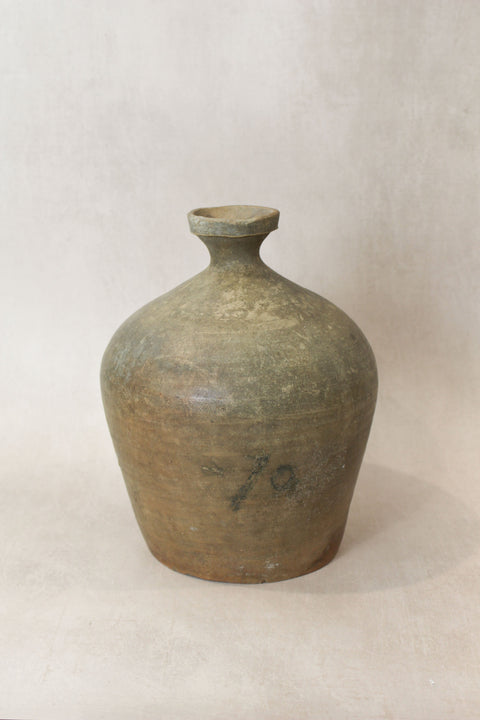 Vase à vin de riz asiatique antique n° 31