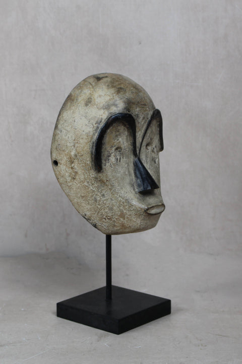 Hand Carved Fang African mask small - 204.1