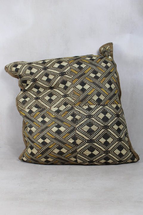 Vintage Showa Cloth Cushion - 25.9